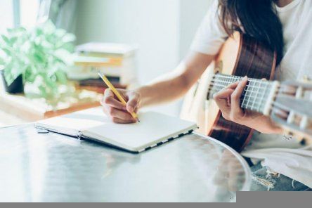 1 hour Zoom Songwriting Session