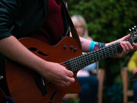 Pre-recorded video performance (one song)